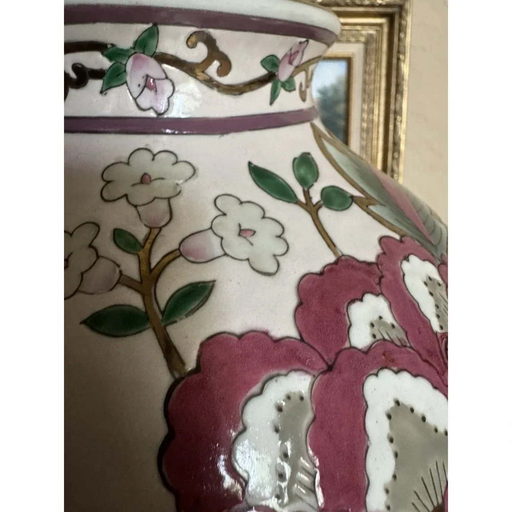 Vintage Porcelain Vase Hand Painted Floral‎ Gold Gilt Chinoiserie Decor 11